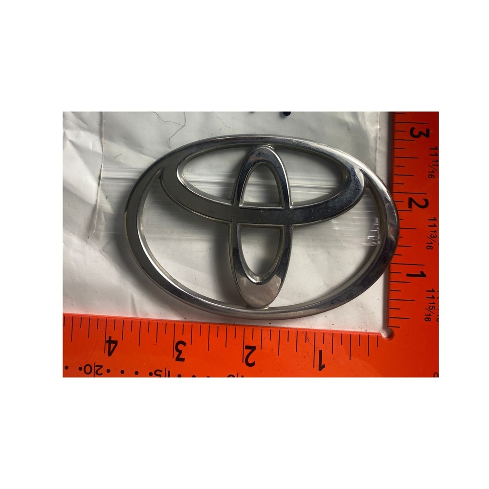 Toyota Chrome Grille Trunk Emblem Logo Badge 4.75 x 3.25 75471-ACO Silver